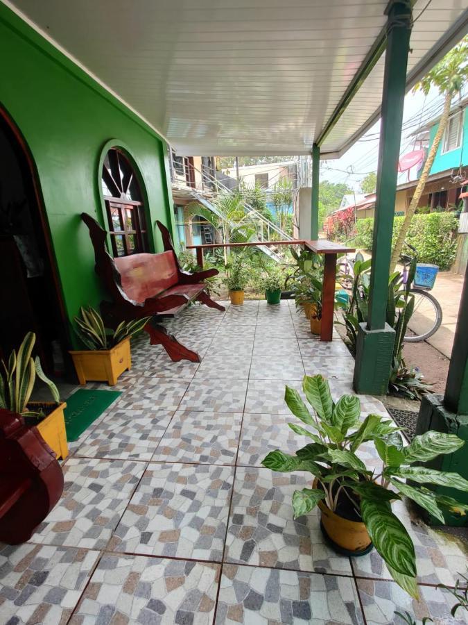 شقة Tortuguero Casa De Playa Green House المظهر الخارجي الصورة