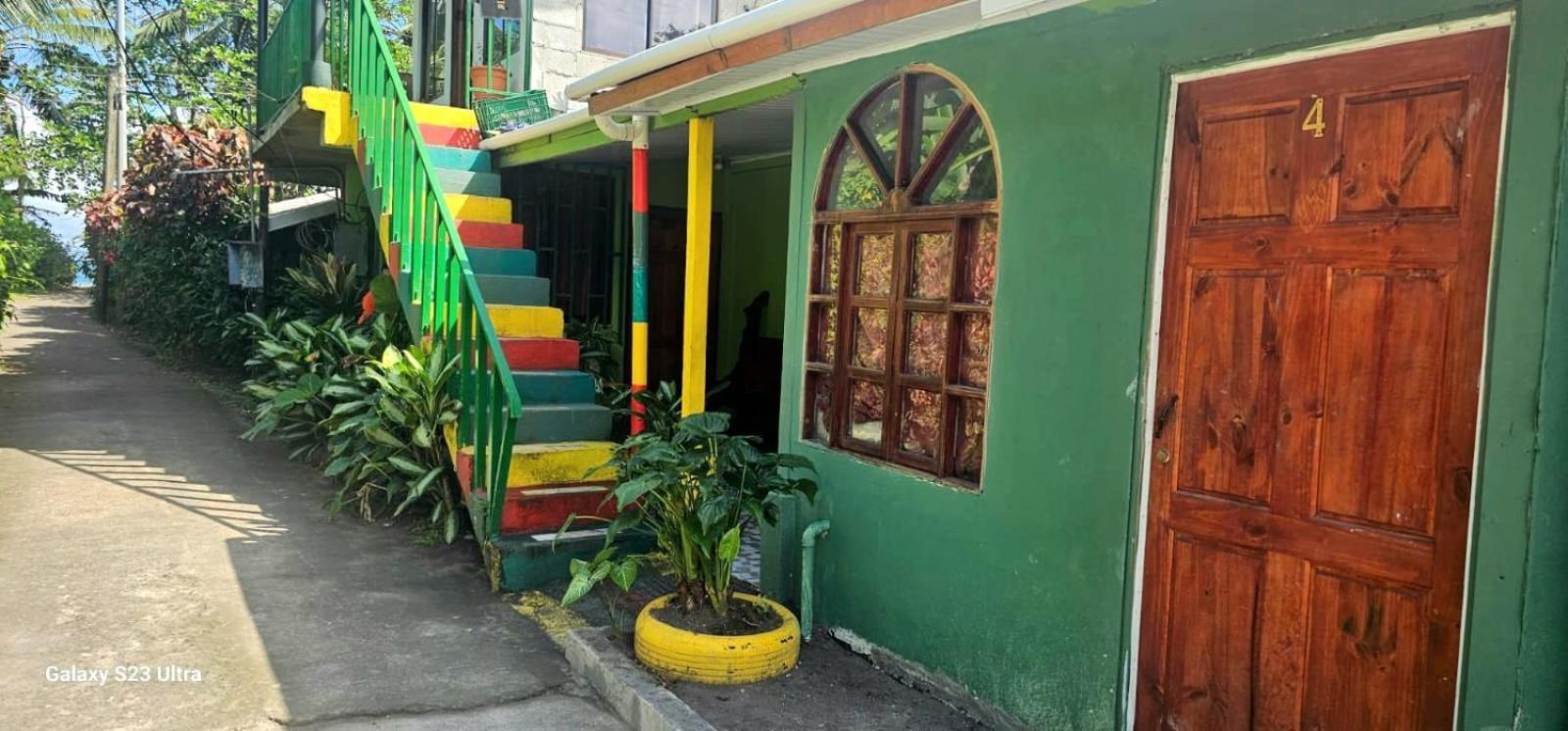 شقة Tortuguero Casa De Playa Green House المظهر الخارجي الصورة